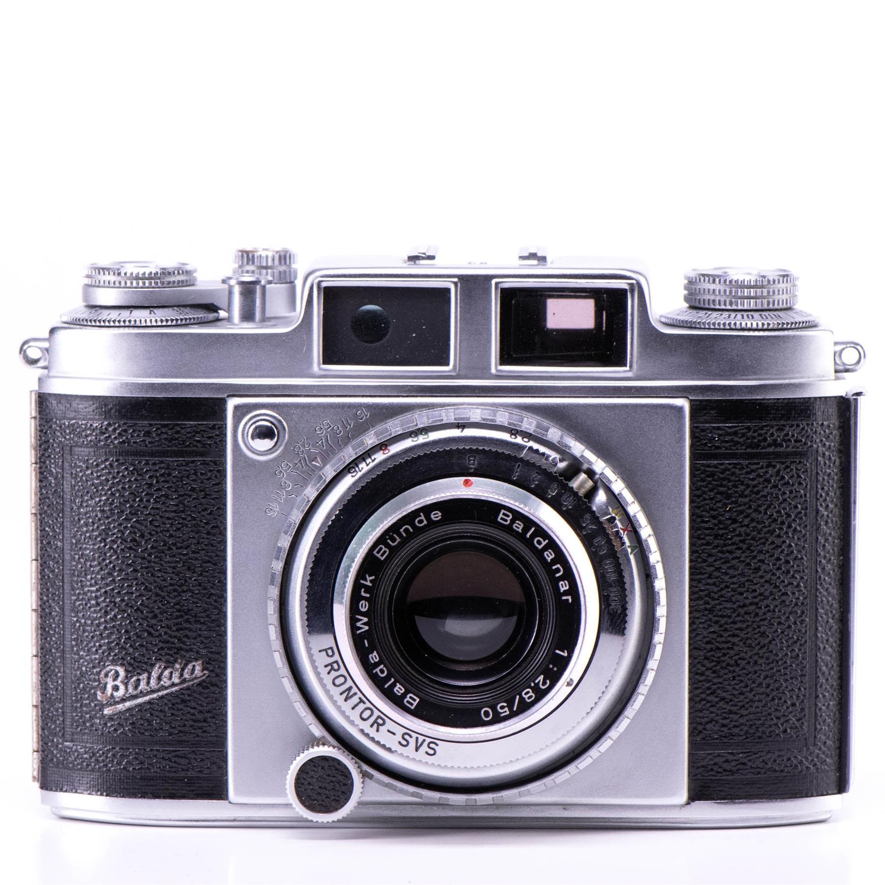 Balda Super Baldina Camera | Baldanar 50mm f2.8 lens | White | Germany | 1954