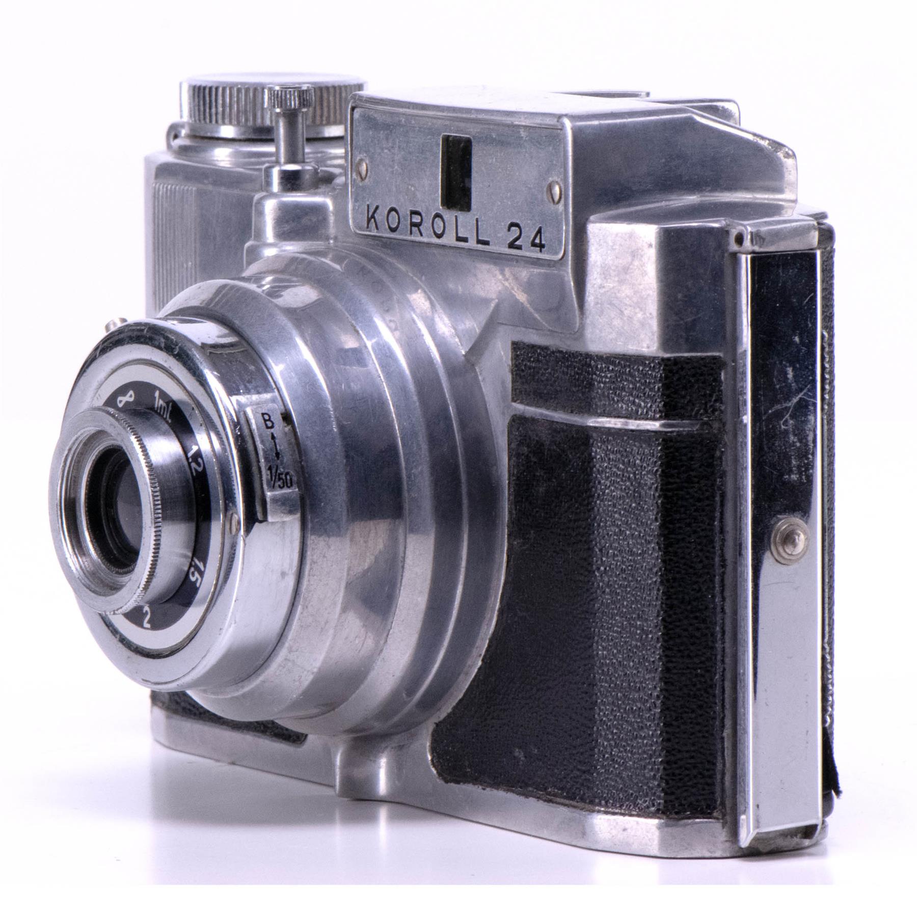 Benici Kroll 24 Camera |f11 lens | White | Italy | 1953