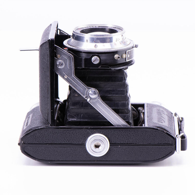 Blada Baldix Camera | Baltar 75mm f2.9 lens | Germany | 1959 - 1960