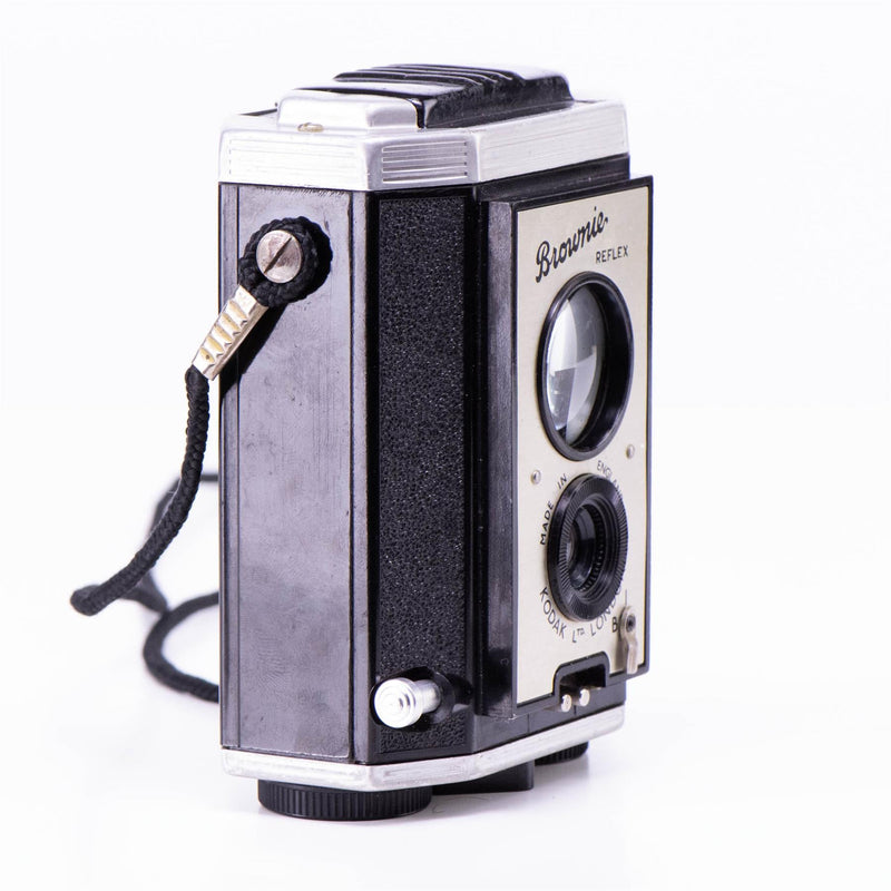 Brownie Reflex Synchro Model Camera | Black - White | England | 1946 - 1960