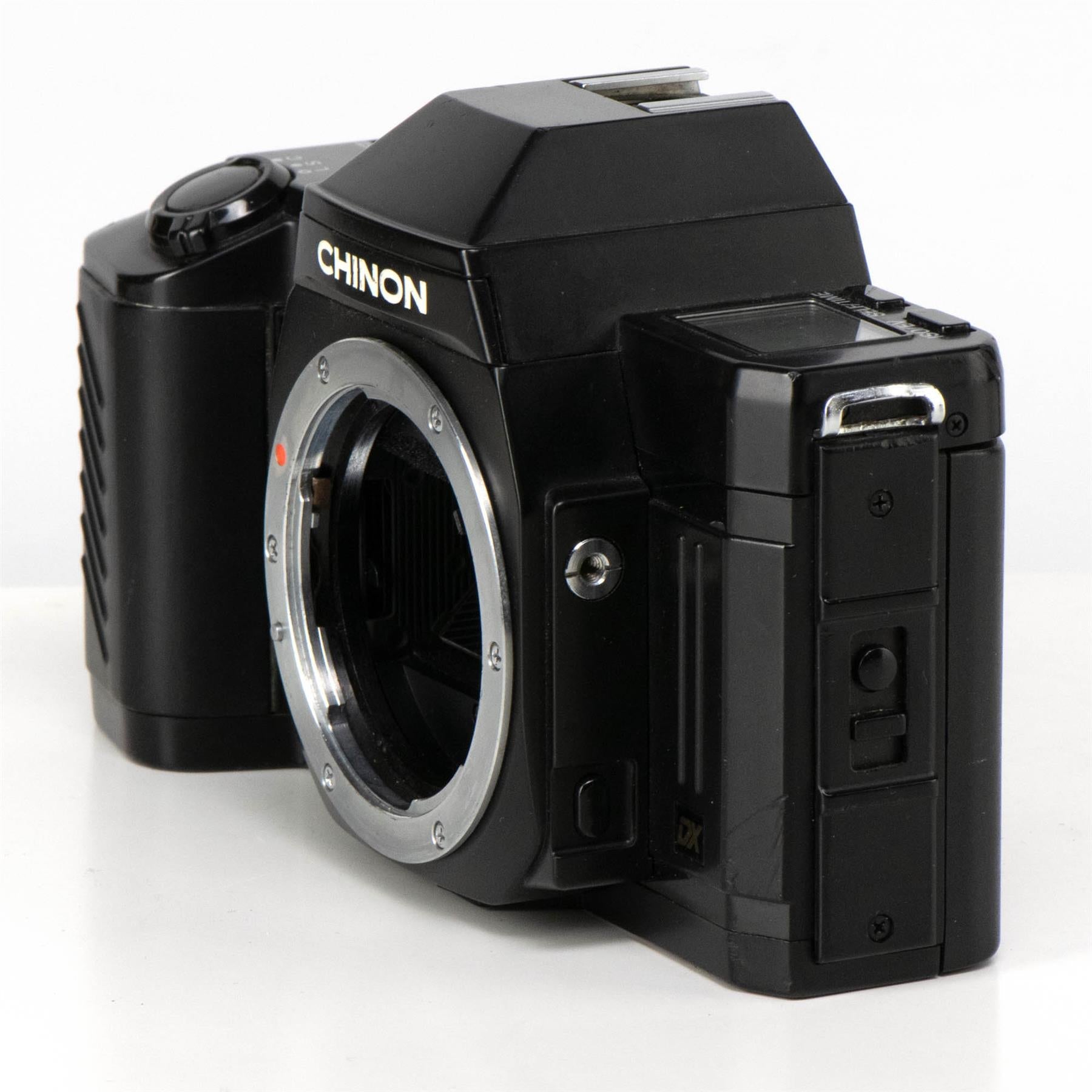 Chinon CP-7m Camera | Auto chinon zoom MC macro 70mm f3,5 | Black | Japan | 1986