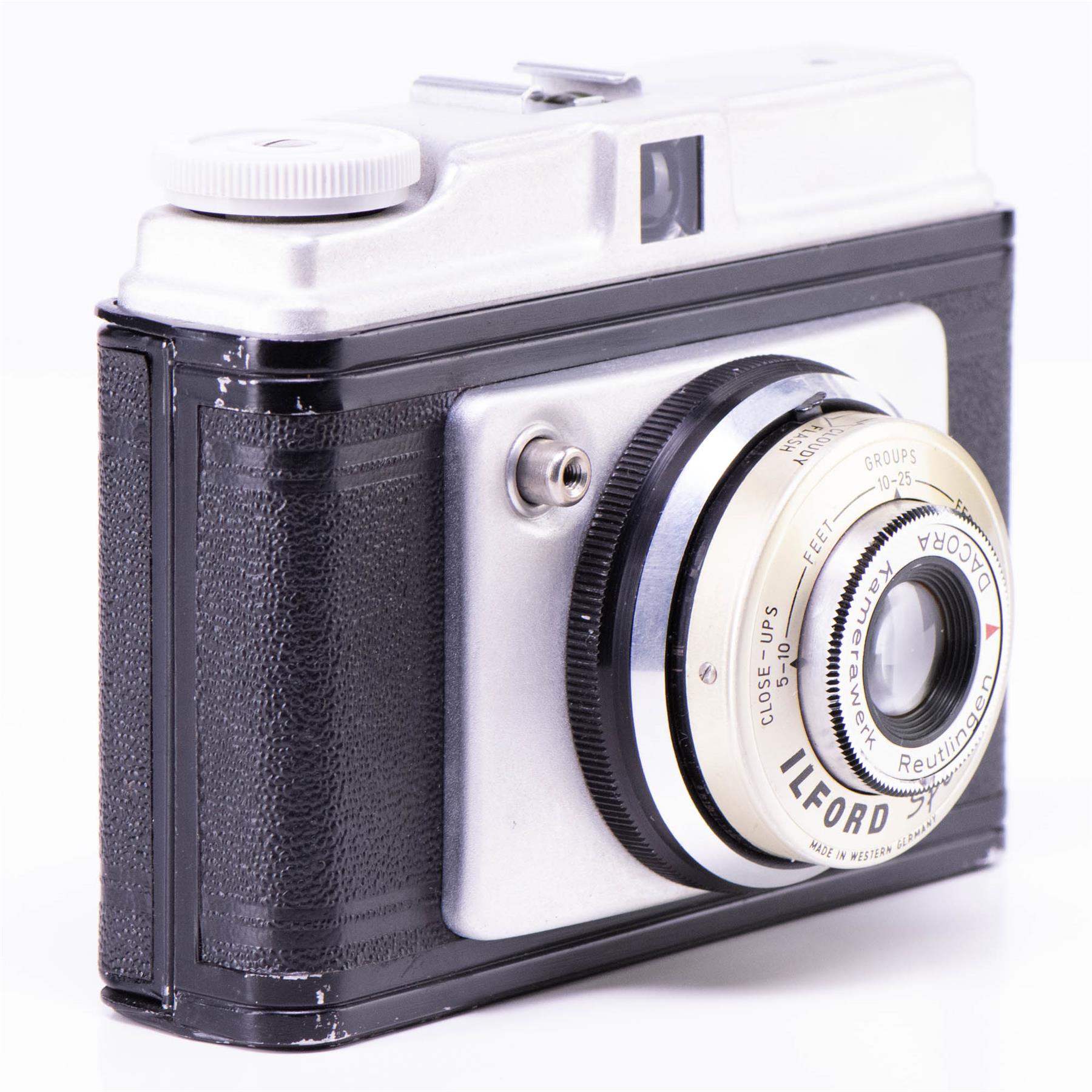 Ilford Sporti Camera | White - Black | Germany | 1959