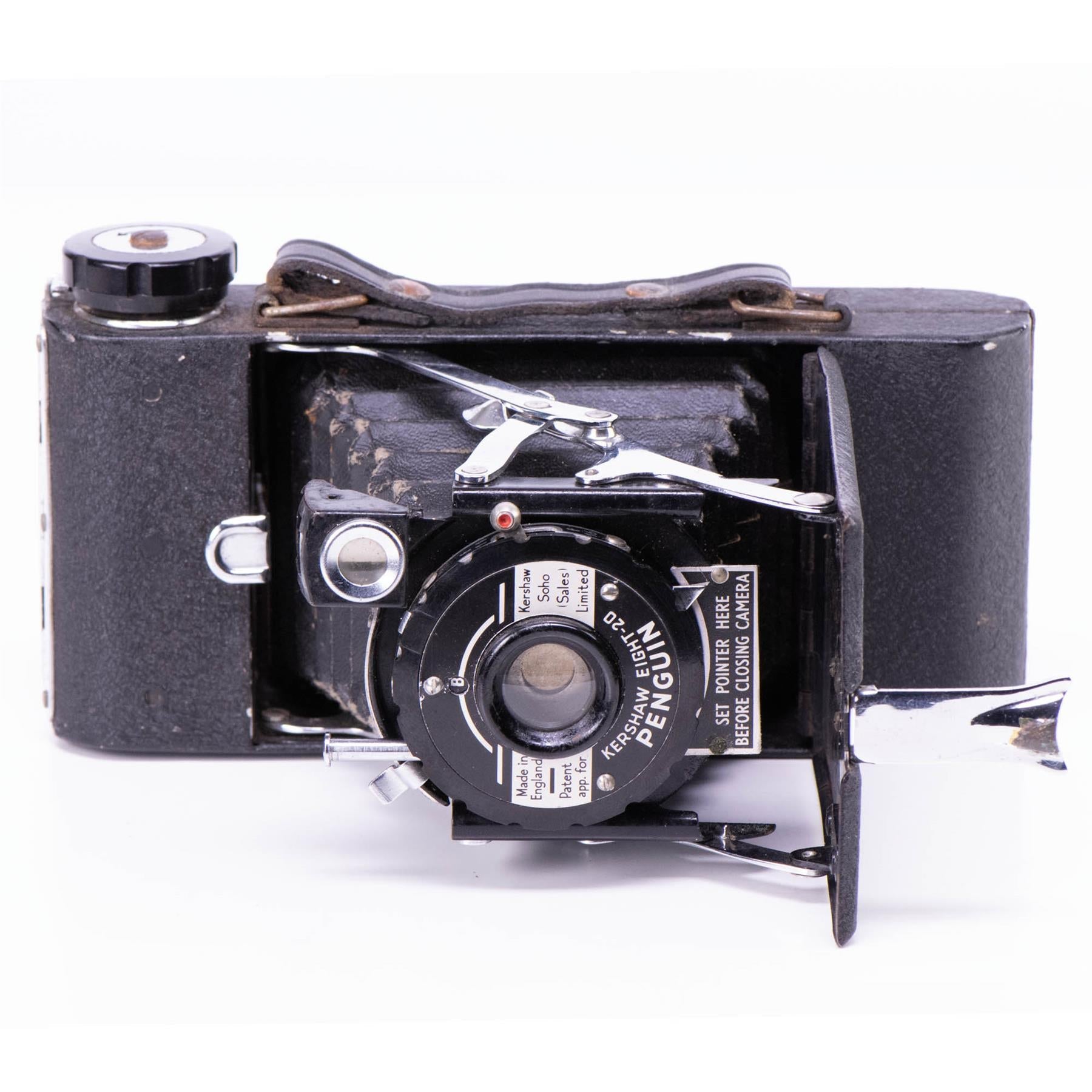 Kershaw Eight-20 Penguin Camera | 90mm f11 lens | Britain | 1950