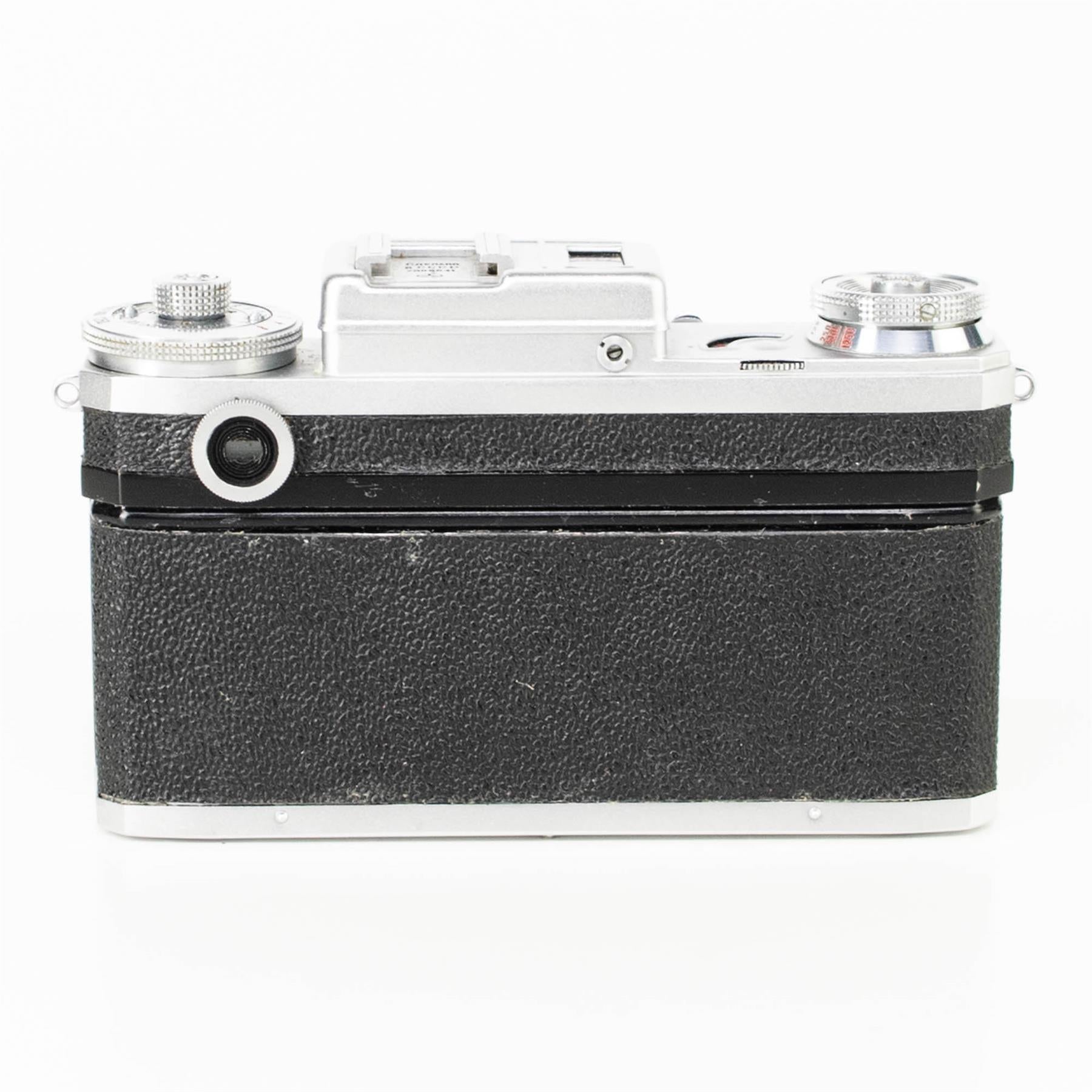 Kiev 4 Camera | 50mm f2 lens | White | Soviet union | 1957 - 1979