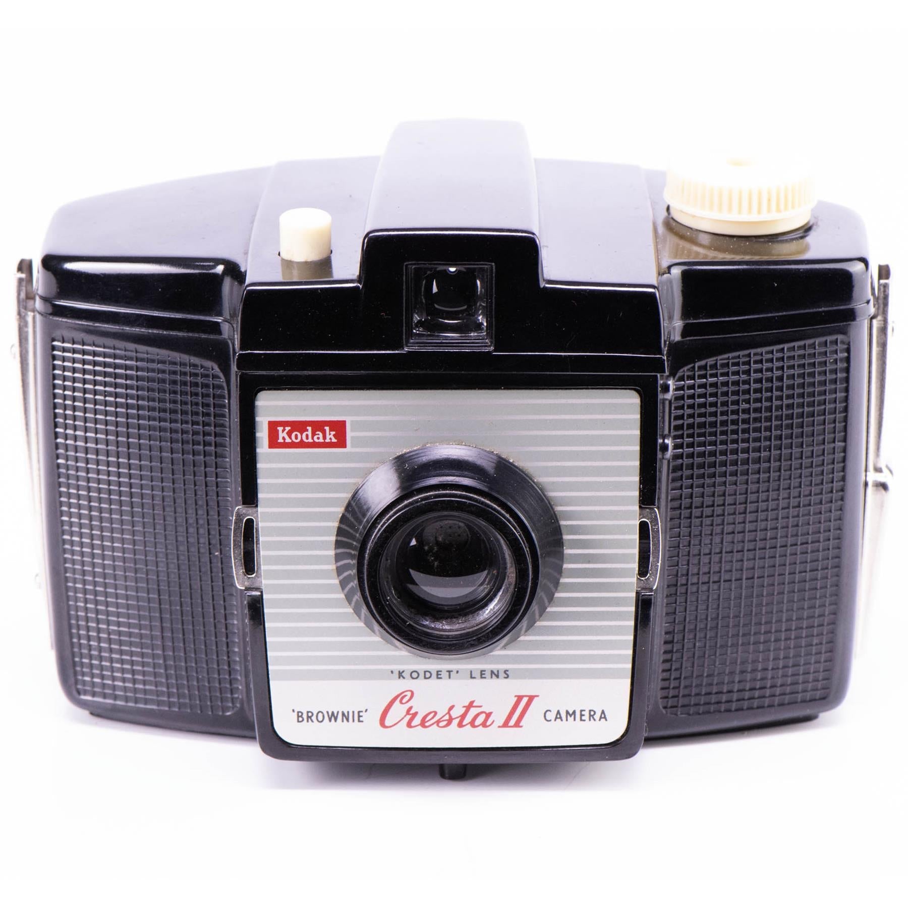 Kodak Brownie Cresta 2 Camera | Kodet f11 fixed focus lens | England | 1956