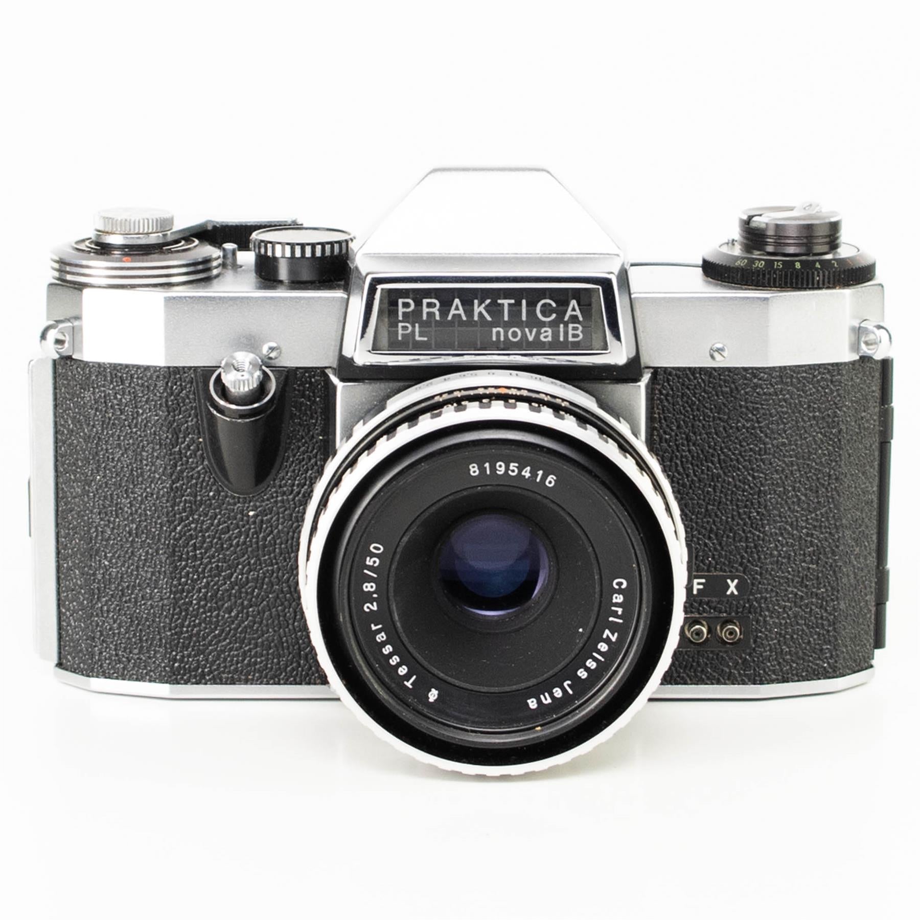 Praktica PL nova 1B Camera | 50mm f2.8 lens | M42 | White | G.D.R | 1967 - 1975