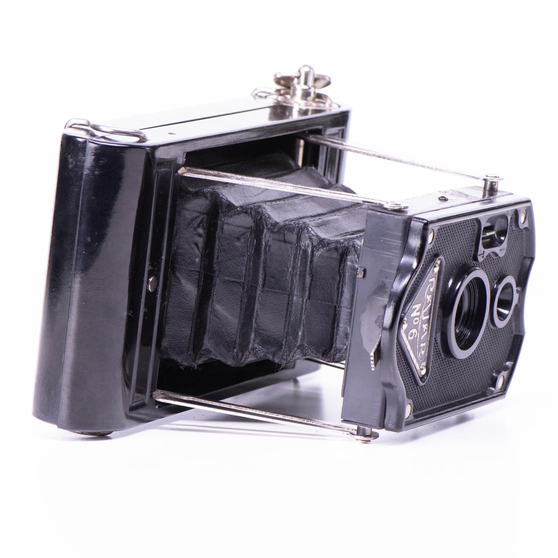 Rajar No.6 Camera | 85mm lens | Black Bakelite | Great Britain | 1929