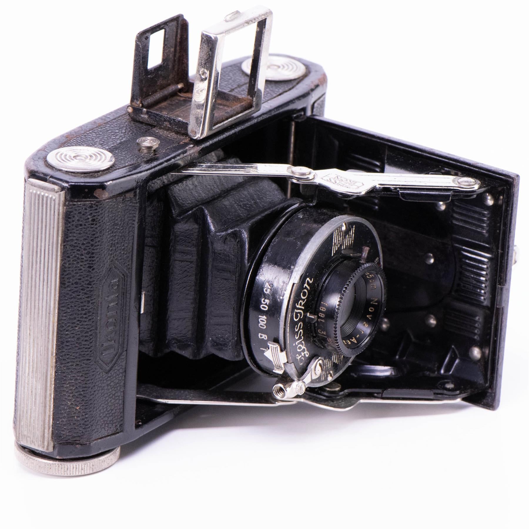 Zeiss Ikon Ikonta 520/18 | Novar 50mm f4.5 lens | Germany | 1931 - 1937