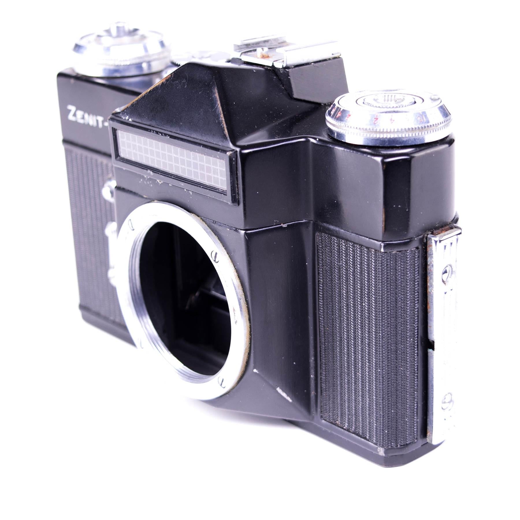 Zemot E Camera Body | Black | M42 | Soviet Union | 1965 - 1982