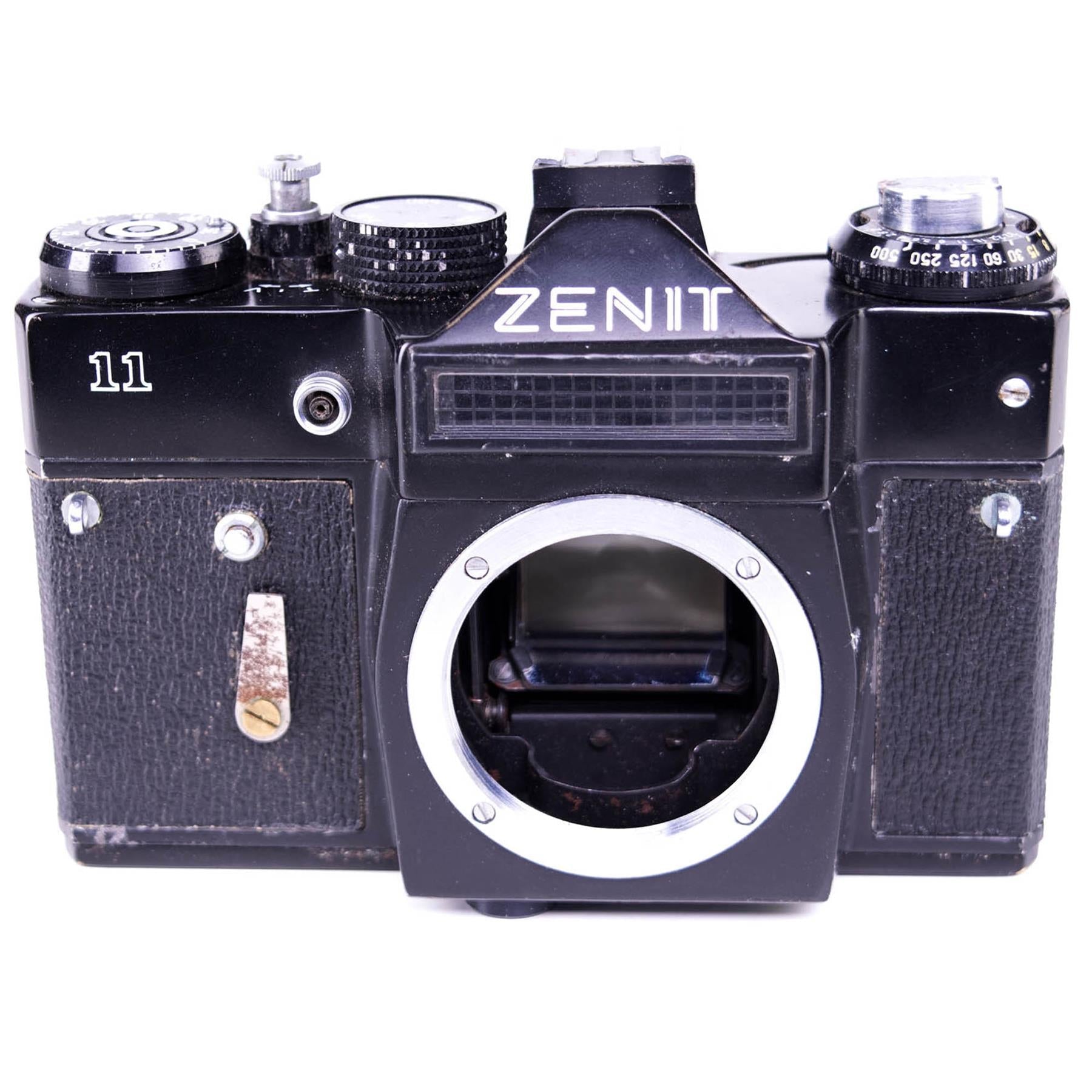 Zenit 11 Camera Body | Black | M42 | Soviet Union | 1981 - 1990