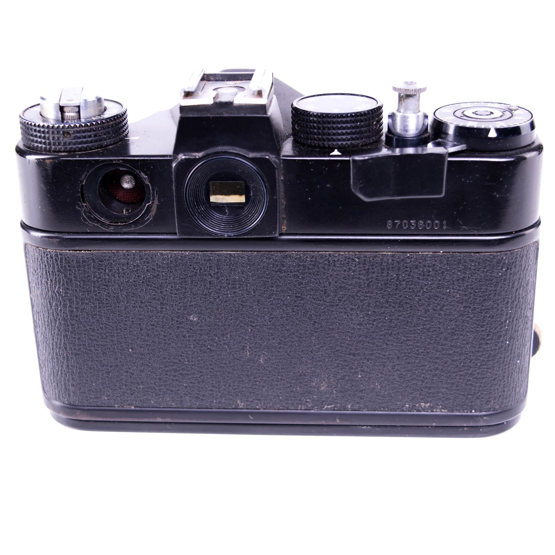 Zenit 12xp Camera Body | Black | M42 | Soviet union | 1983 - 1994