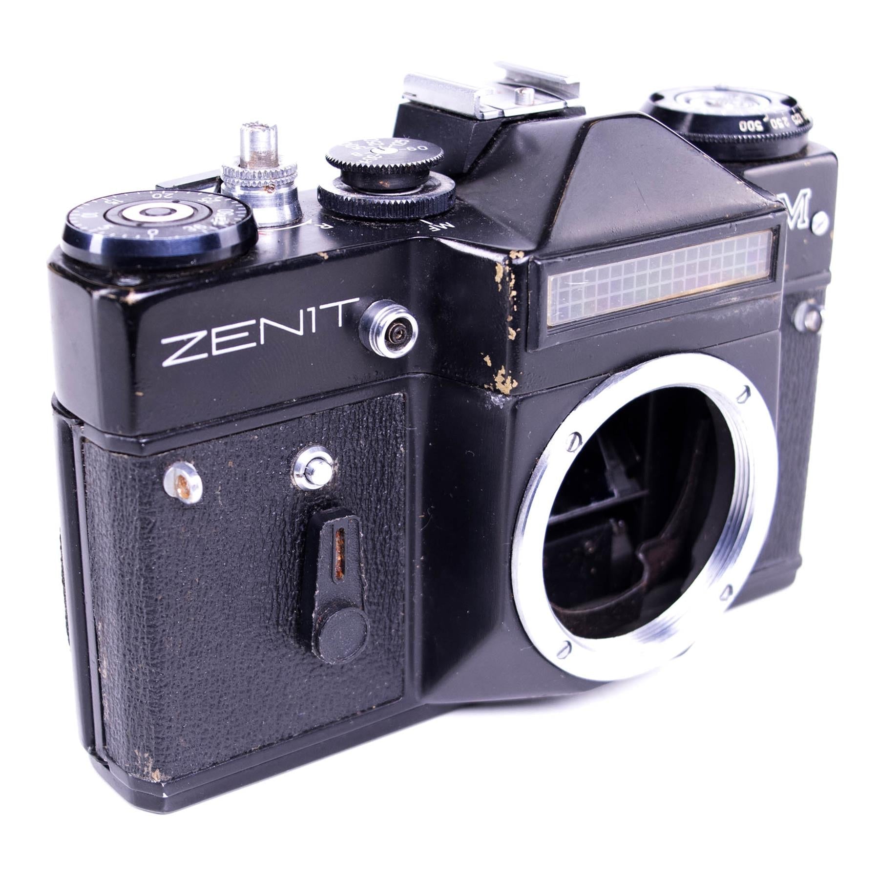 Zenit EM Camera body | Black | M42 | Soviet union | 1972 - 1984