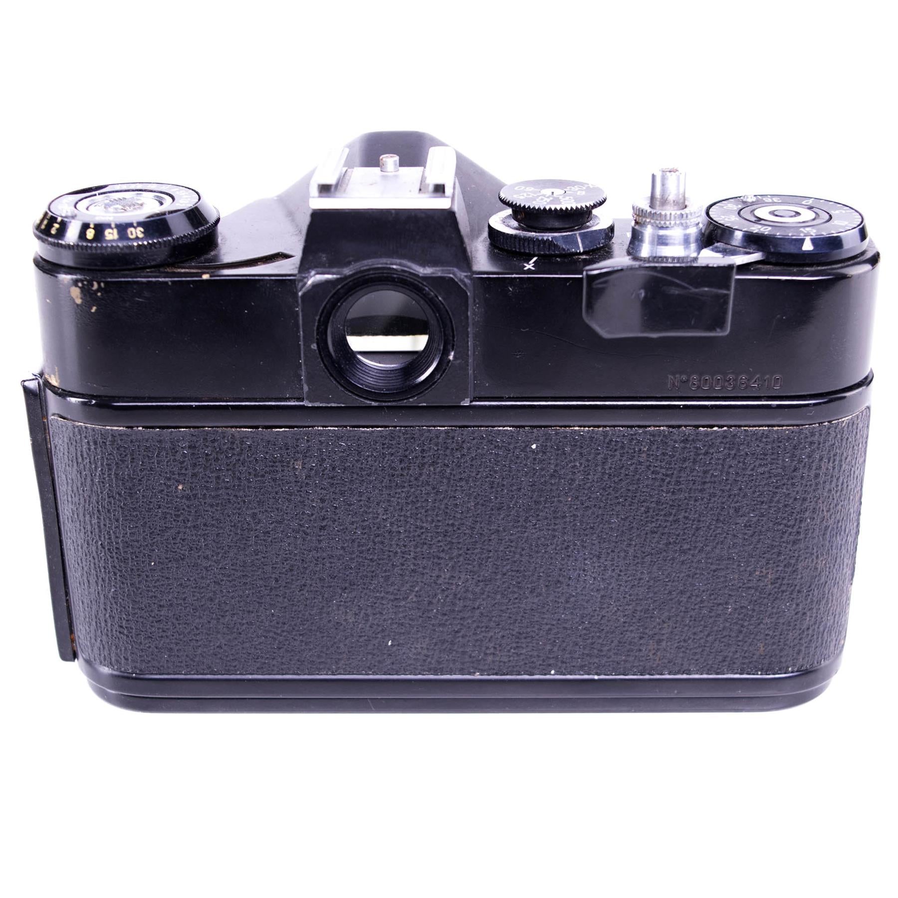 Zenit EM Camera body | Black | M42 | Soviet union | 1972 - 1984