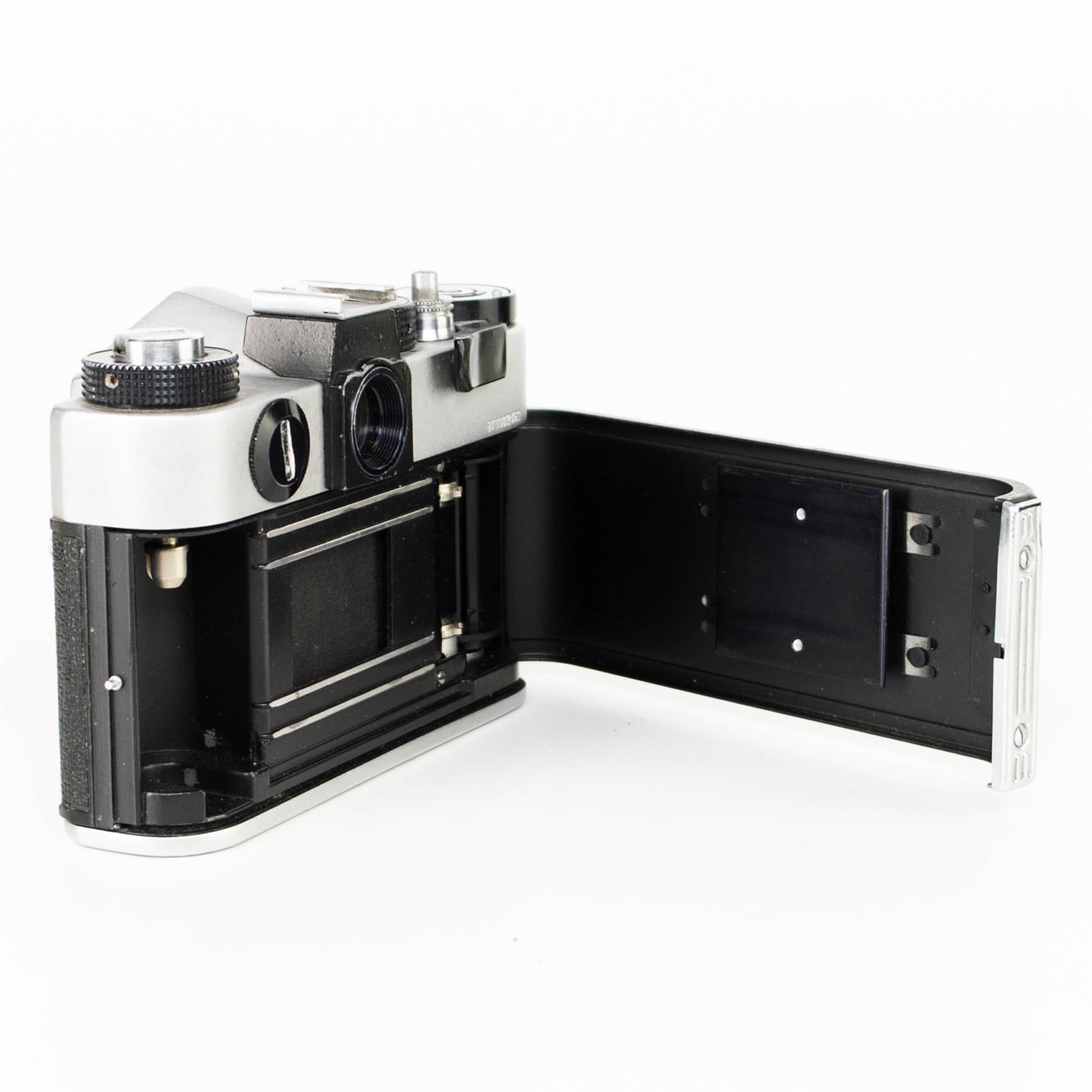 Zenit TTL Camera Body | White | M42 | Soviet Union | 1978 - 1985